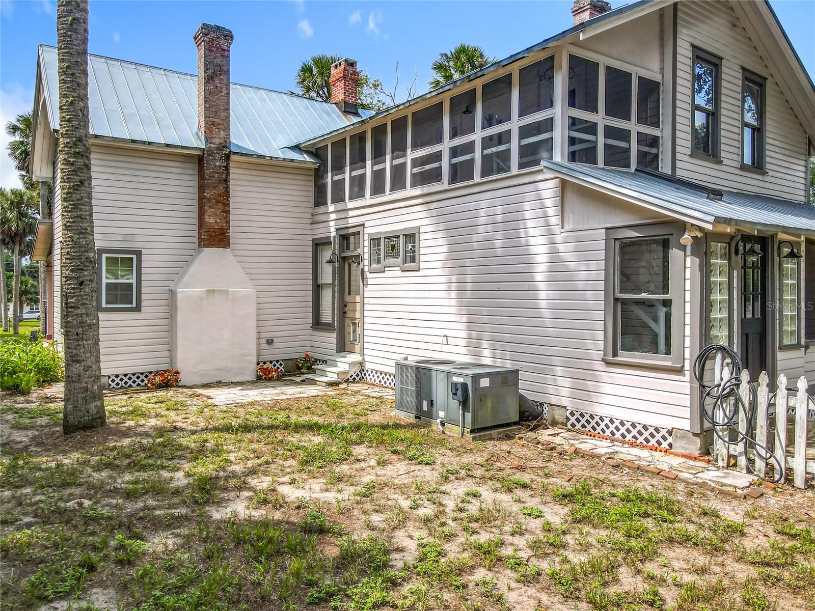 Image 56 of 77 For 525 Blue Springs Avenue