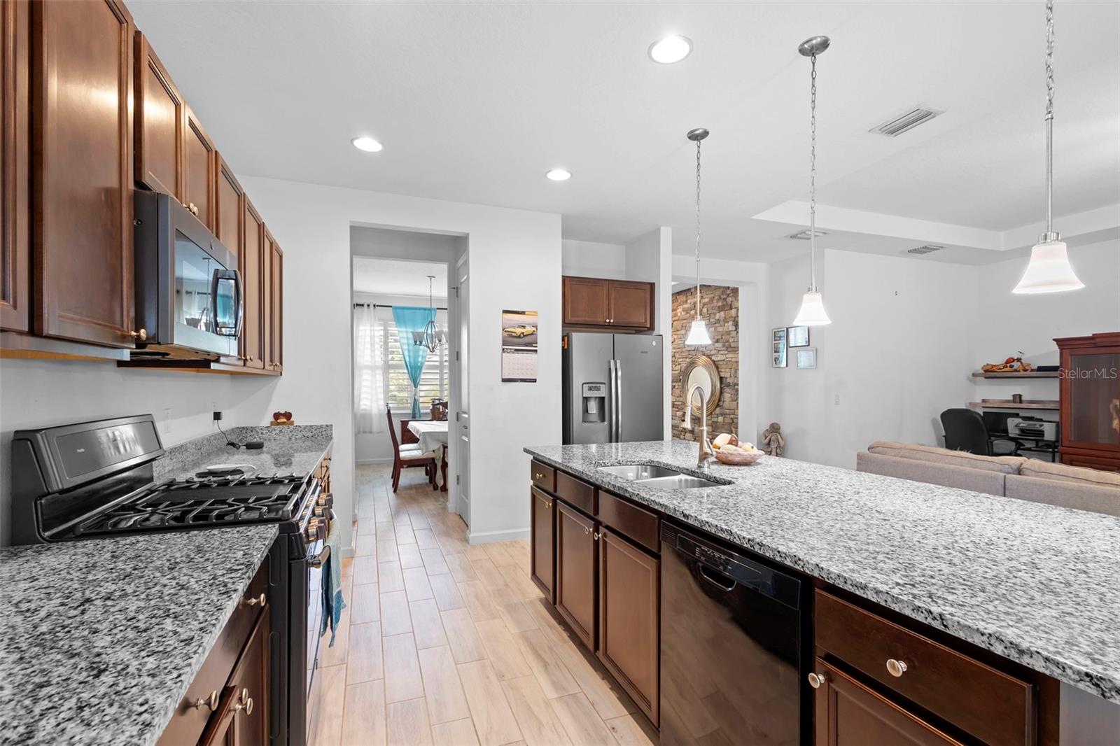 Image 10 of 45 For 462 Briarbrook Way
