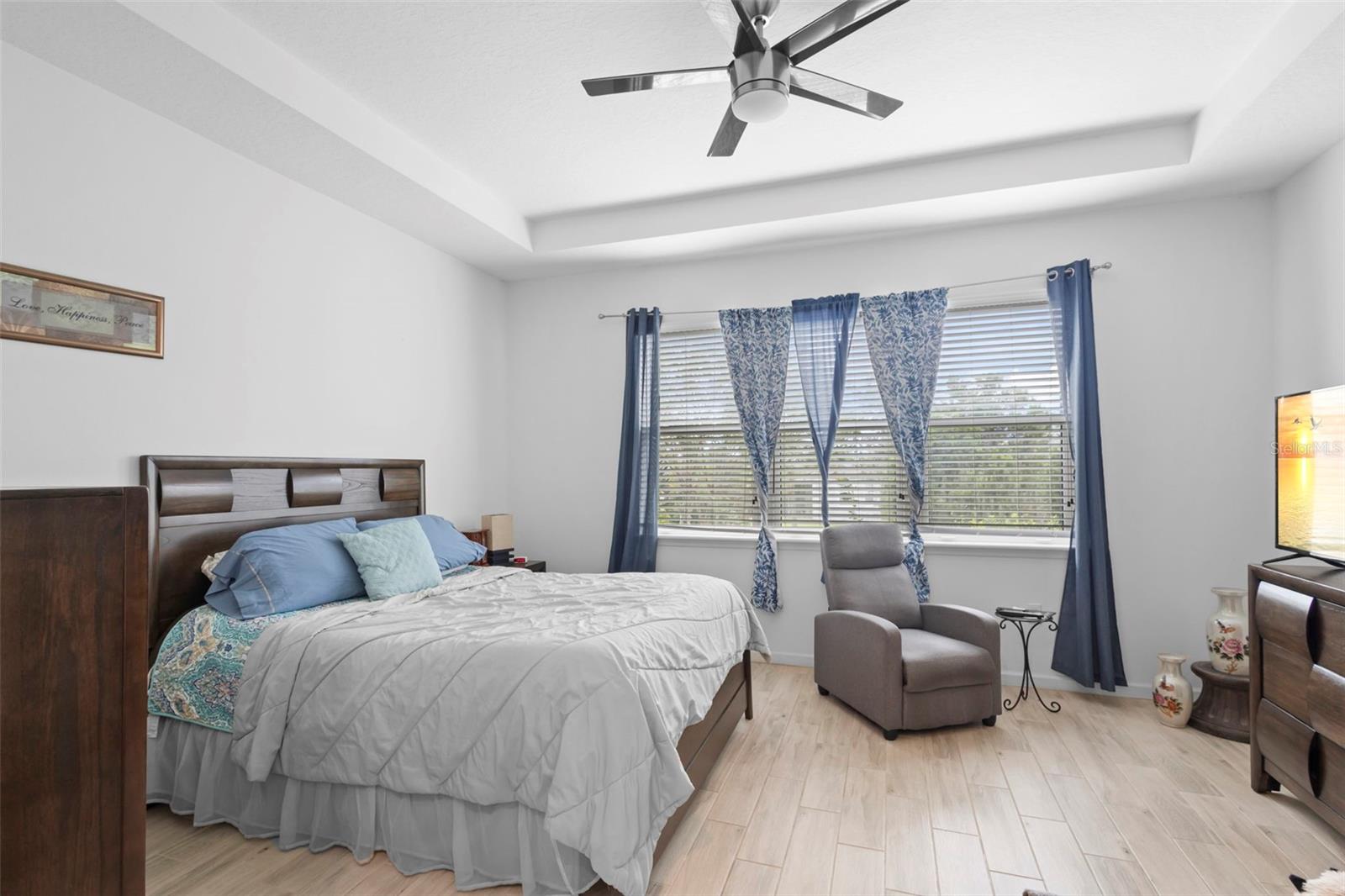 Image 21 of 45 For 462 Briarbrook Way