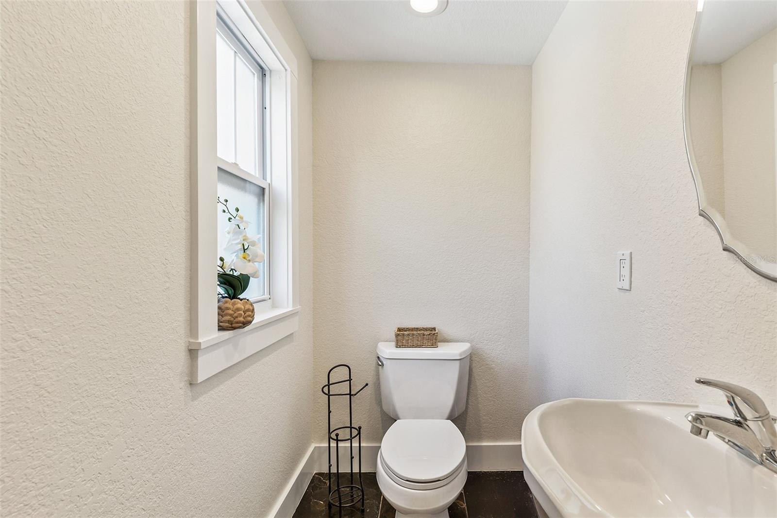 Image 43 of 88 For 529 Hillside Avenue