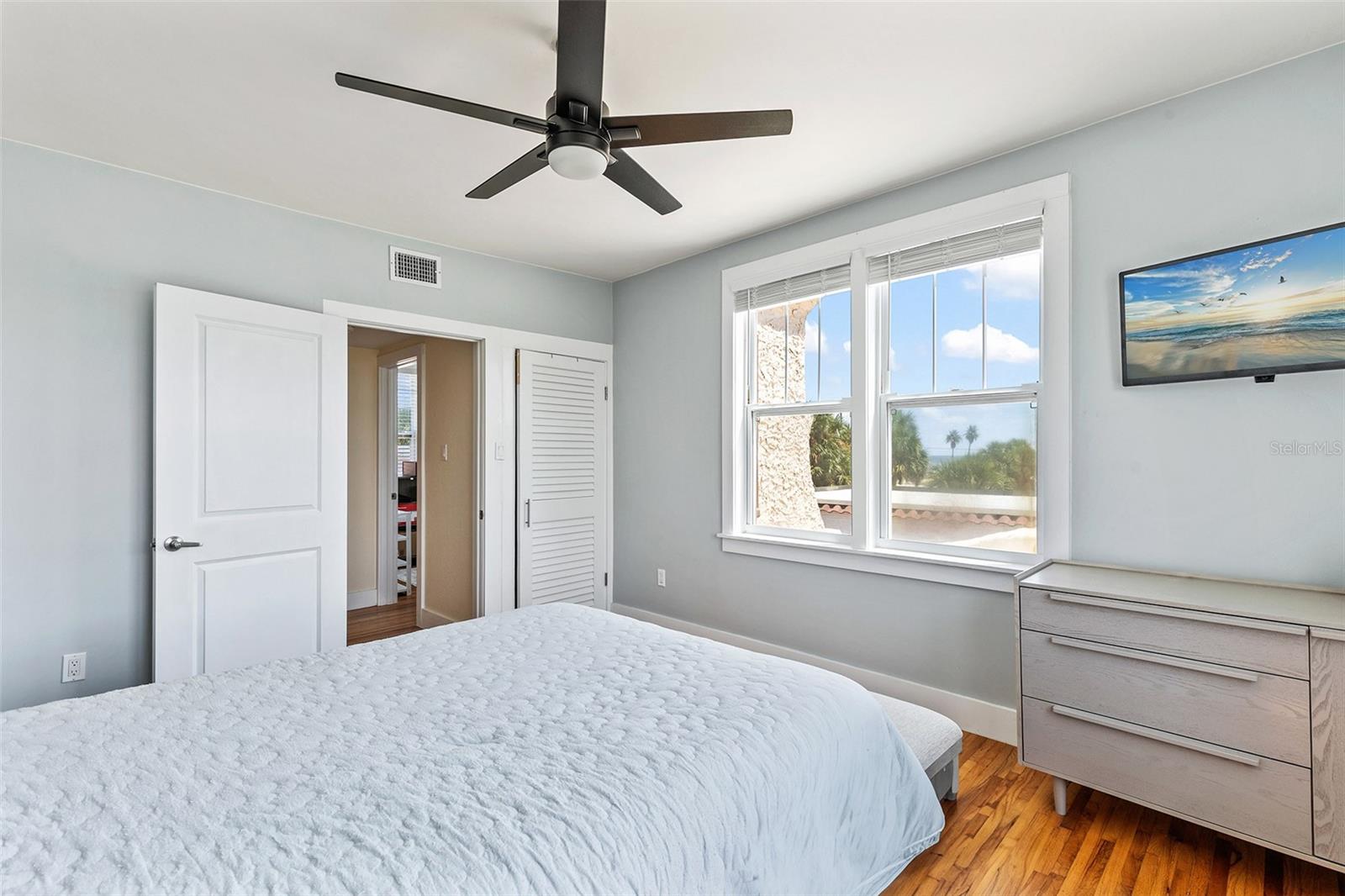 Image 49 of 88 For 529 Hillside Avenue