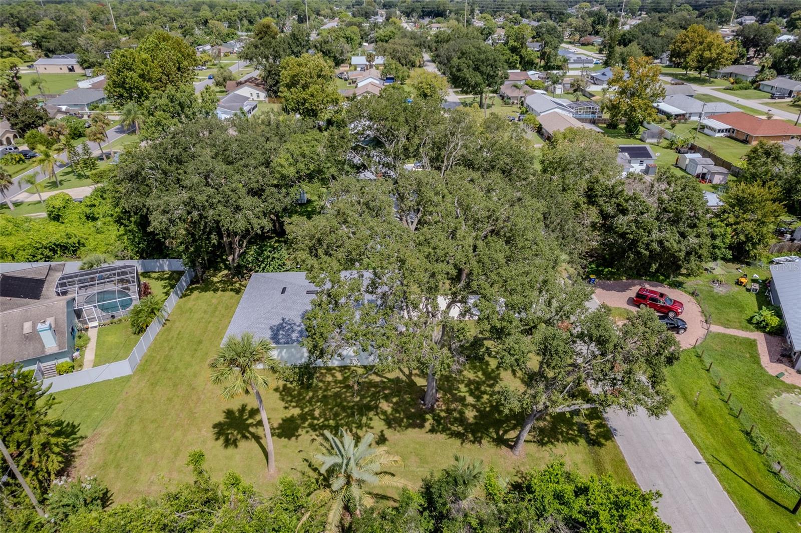 Image 36 of 40 For 1930 Victory Palm Drive
