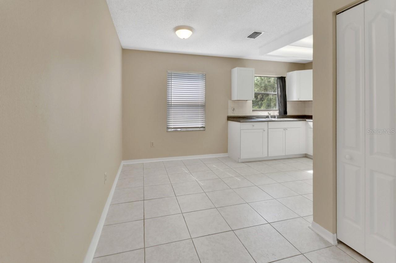 Image 19 of 30 For 320 Webb Street