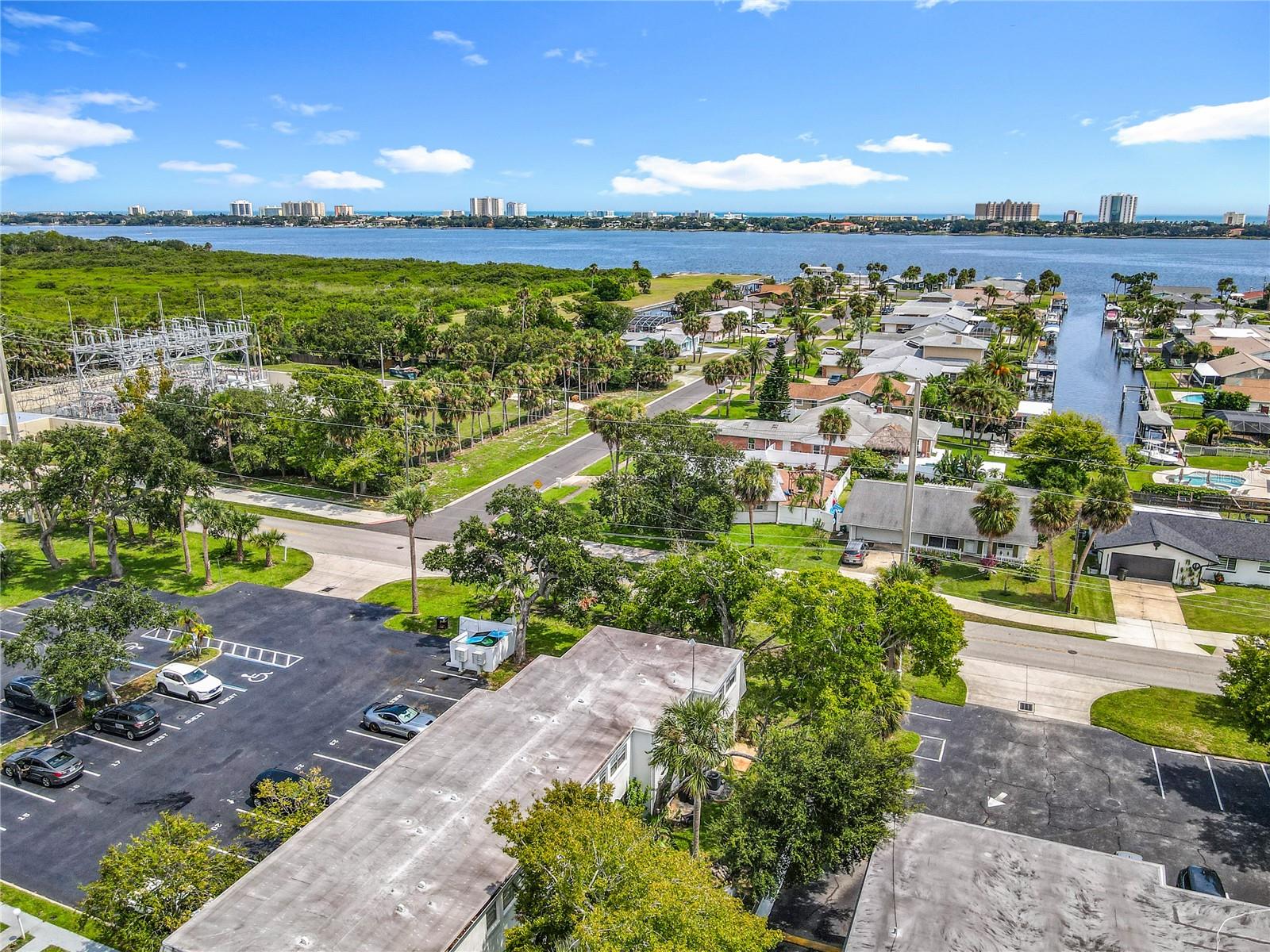 Image 16 of 23 For 1610 Palmetto Avenue 25