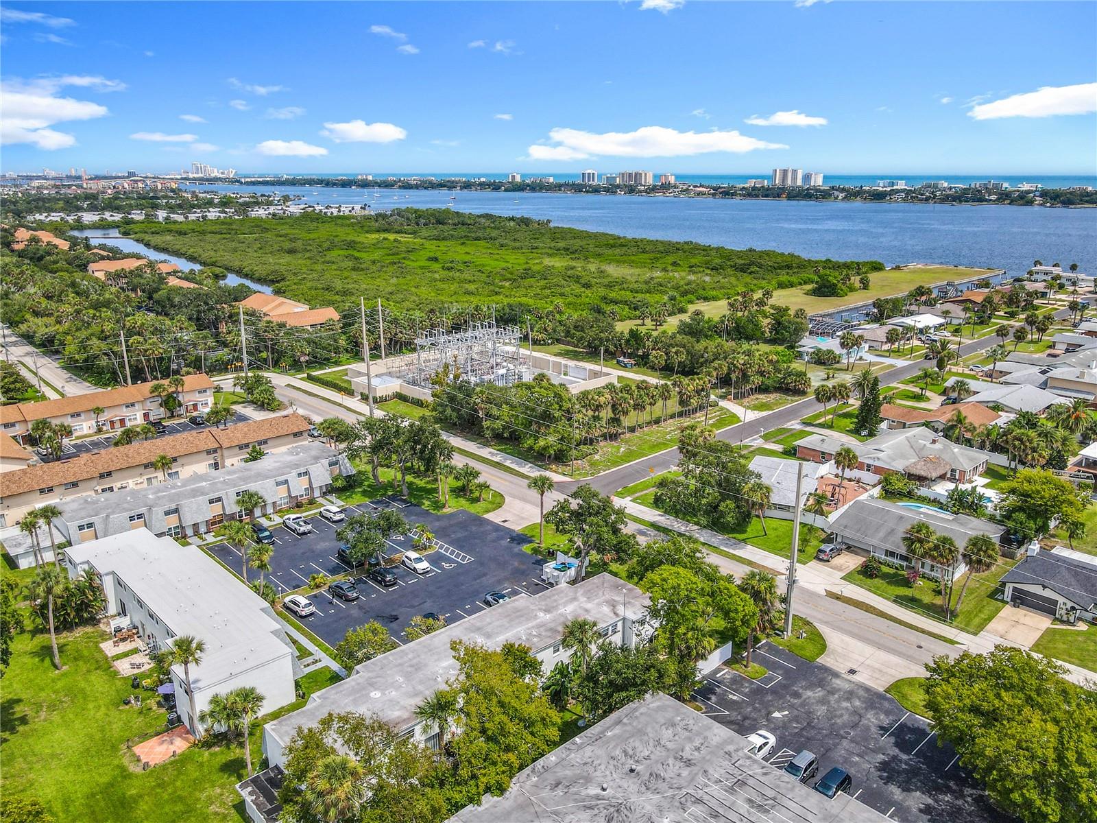 Image 17 of 23 For 1610 Palmetto Avenue 25