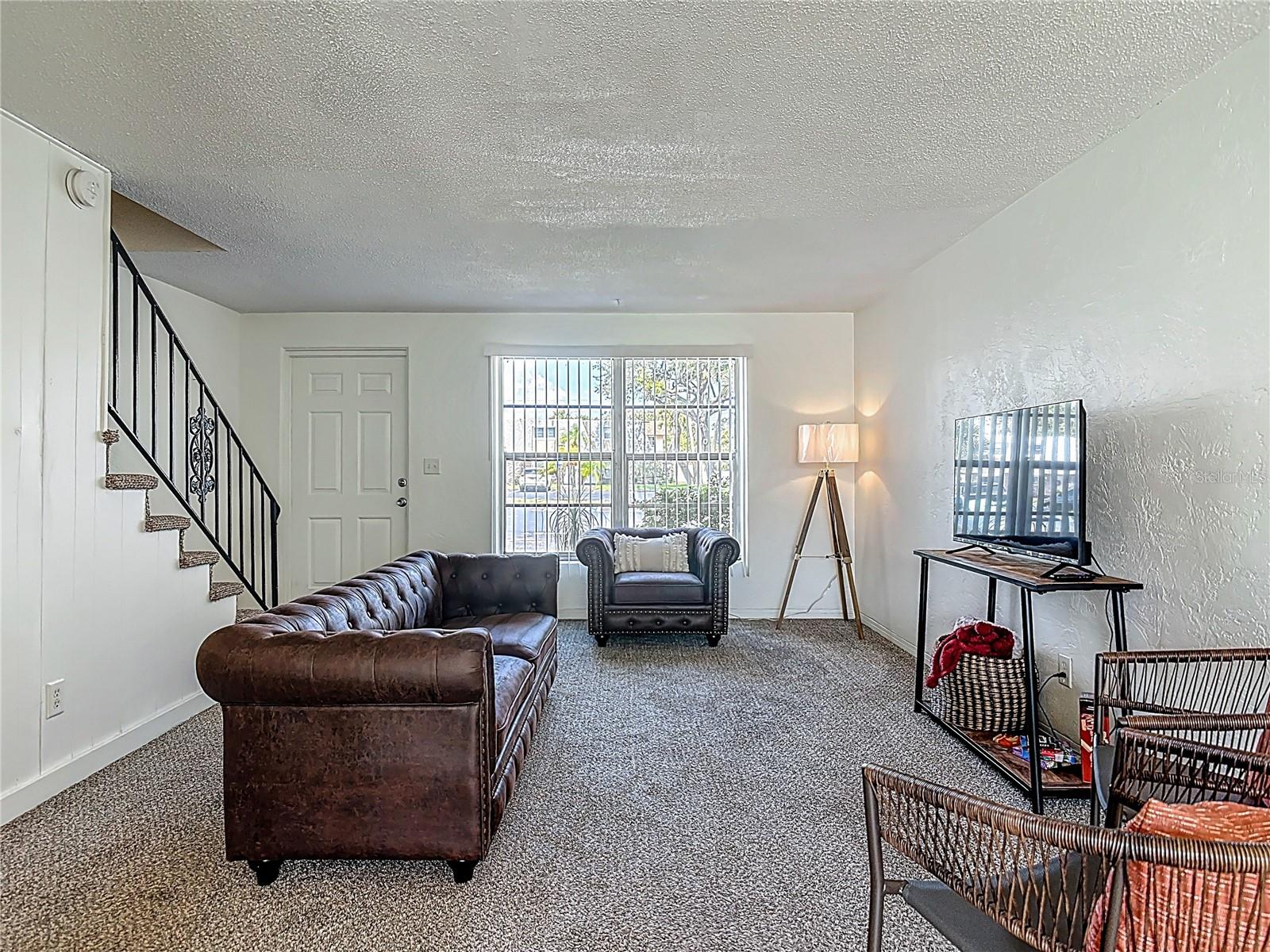 Image 3 of 23 For 1610 Palmetto Avenue 25