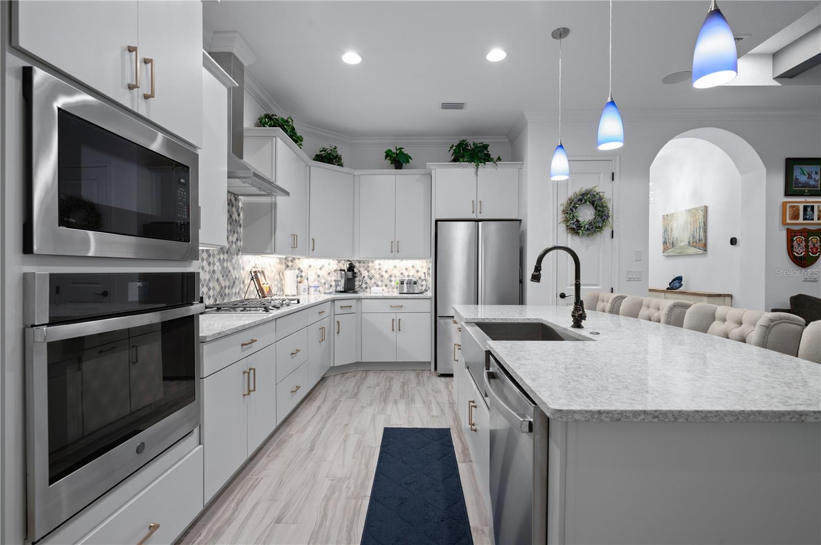 Image 15 of 50 For 649 Mosaic Boulevard