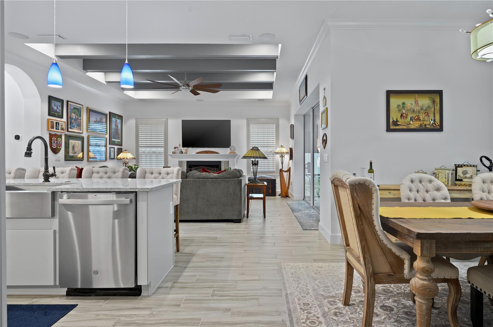 Image 19 of 50 For 649 Mosaic Boulevard