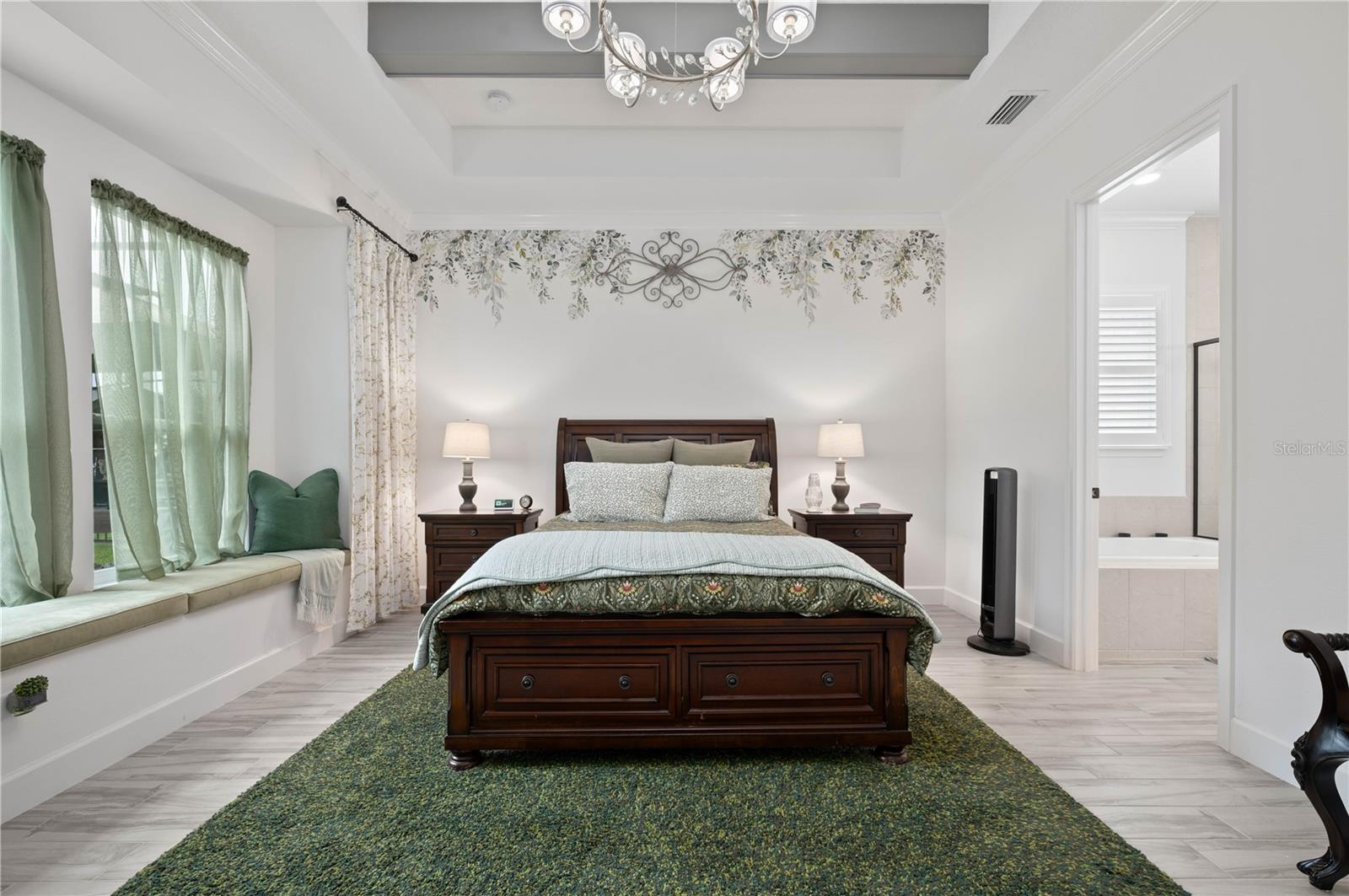 Image 21 of 50 For 649 Mosaic Boulevard