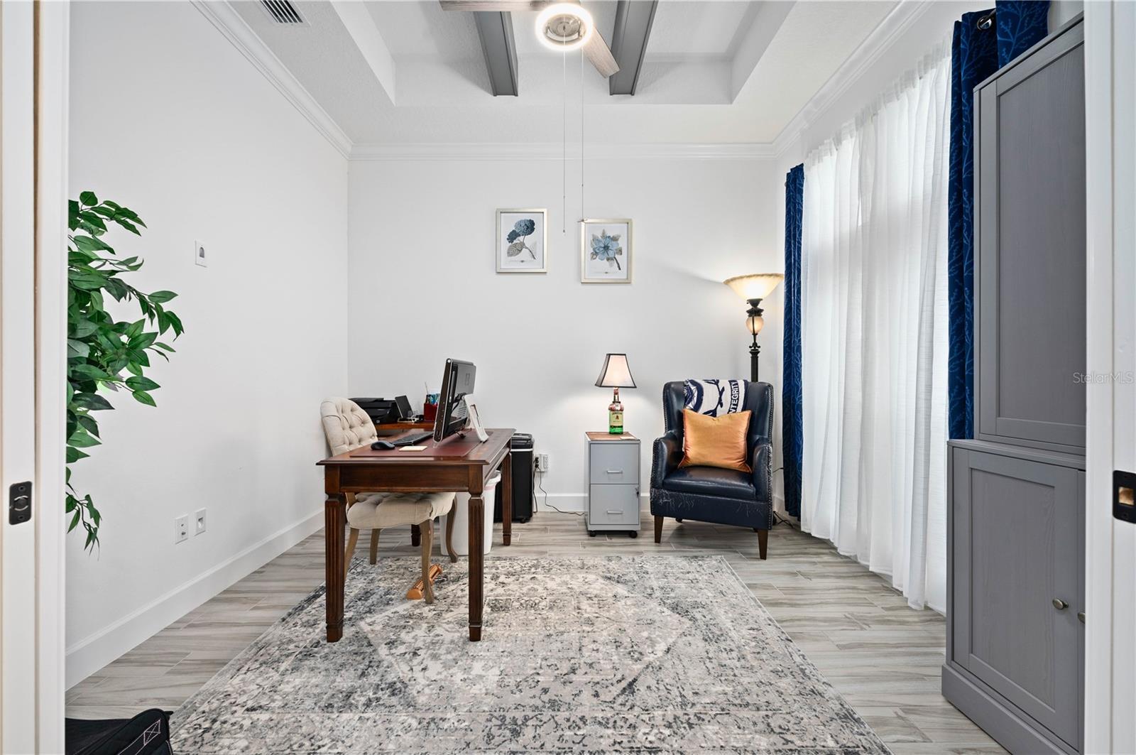 Image 33 of 50 For 649 Mosaic Boulevard