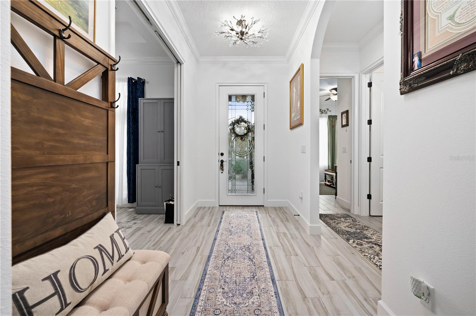 Image 4 of 50 For 649 Mosaic Boulevard
