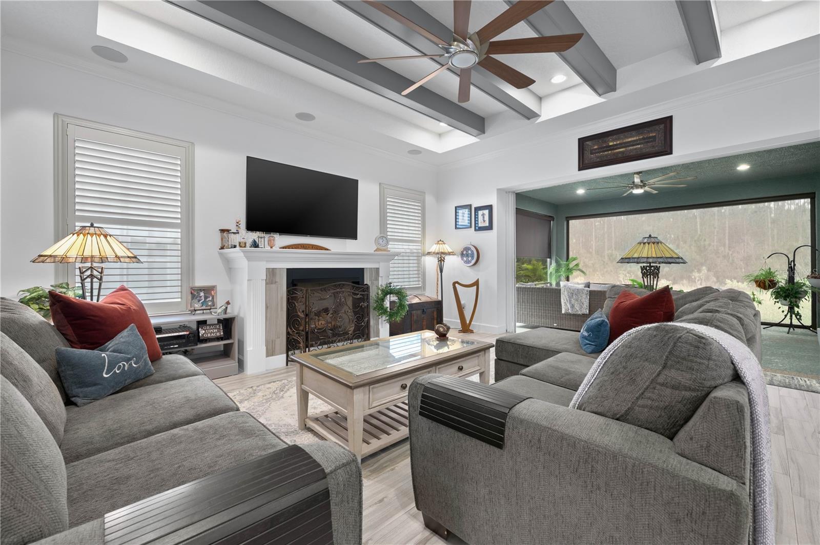Image 8 of 50 For 649 Mosaic Boulevard
