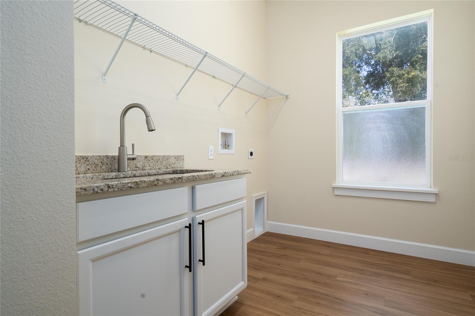 Image 22 of 30 For 2210 Sparkman Avenue