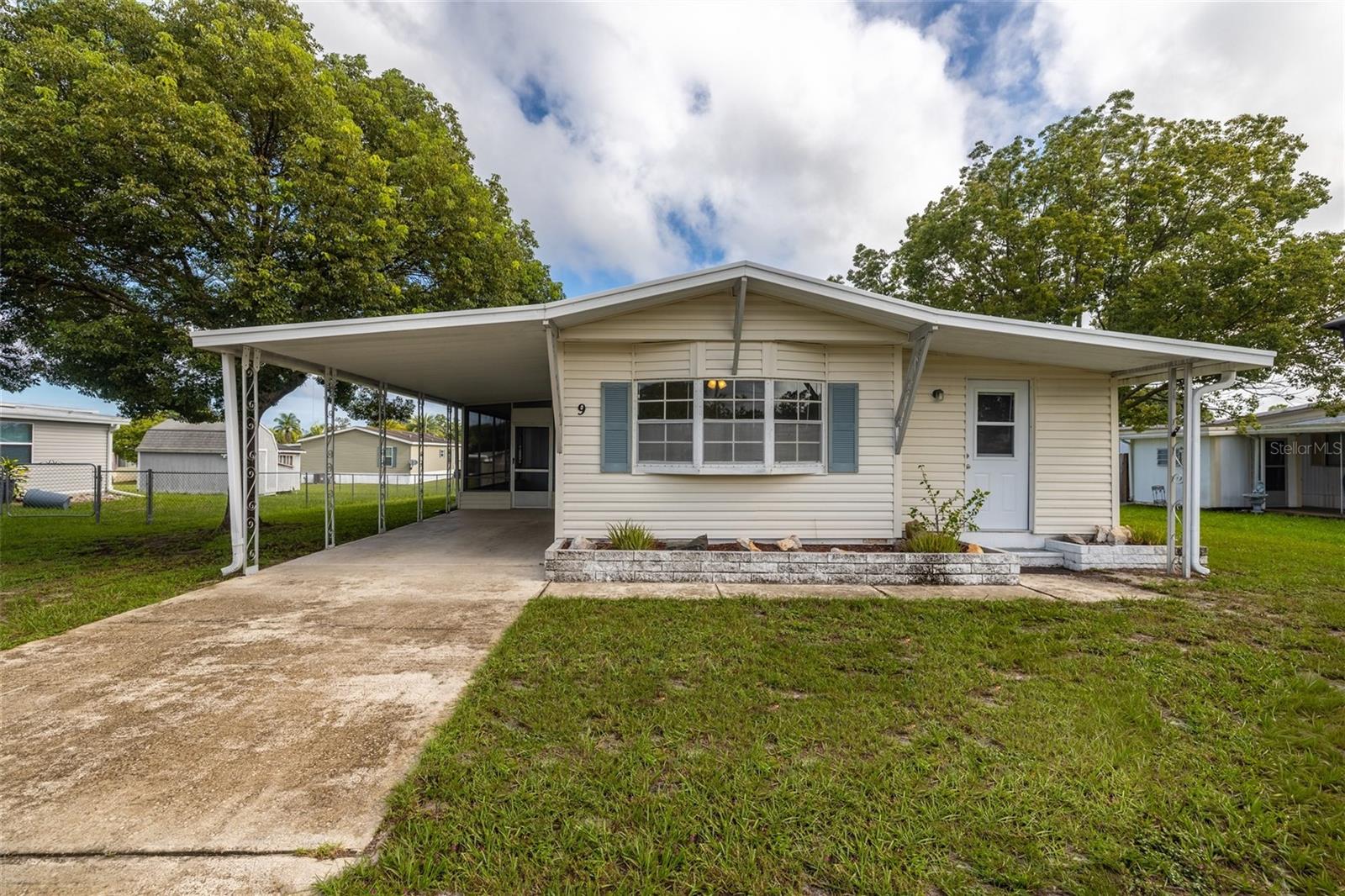 Details for 9 Maplehurst Avenue, DEBARY, FL 32713