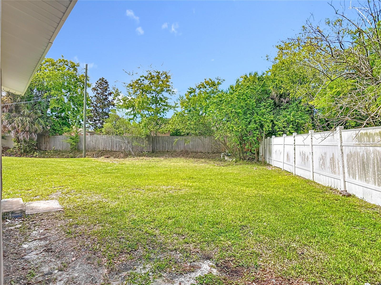 Image 34 of 49 For 633 1 2 Elm Avenue