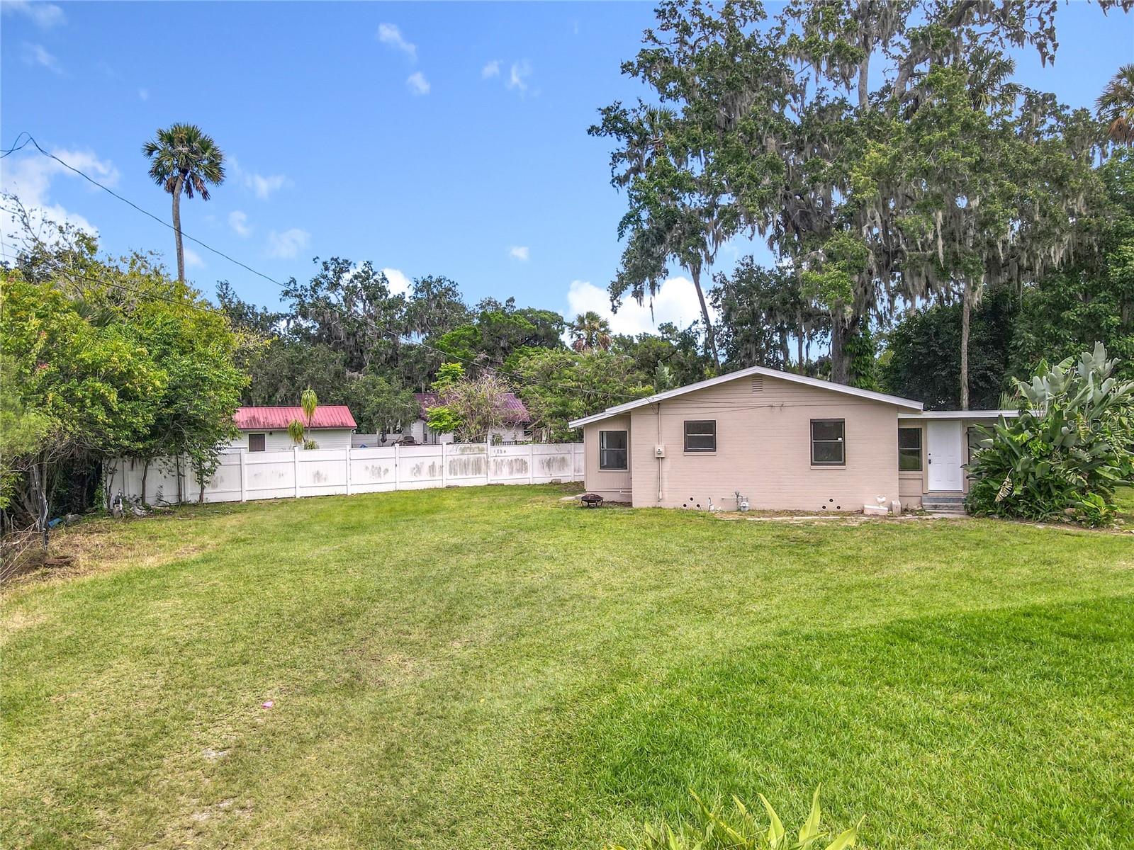 Image 46 of 49 For 633 1 2 Elm Avenue