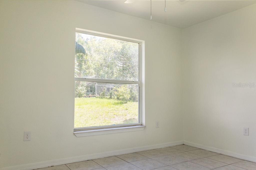 Image 7 of 10 For 841 May Street
