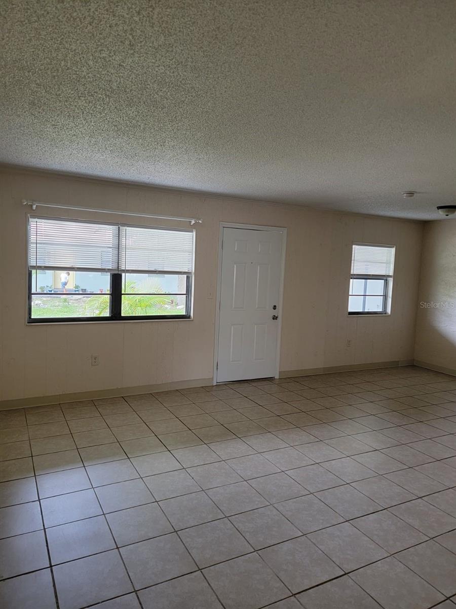 Image 3 of 23 For 2205 Knox Mcrae Drive 13