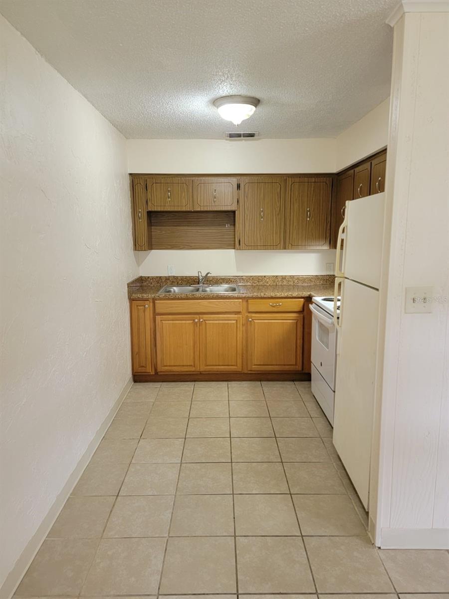 Image 5 of 23 For 2205 Knox Mcrae Drive 13