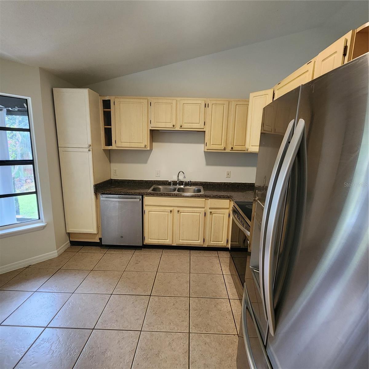 Image 4 of 10 For 1162 Gage Avenue
