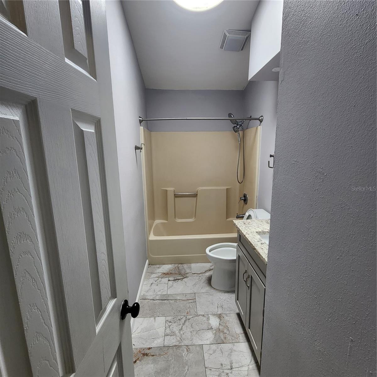 Image 6 of 10 For 1162 Gage Avenue
