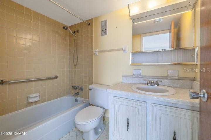 Image 14 of 29 For 2711 Halifax Avenue 789