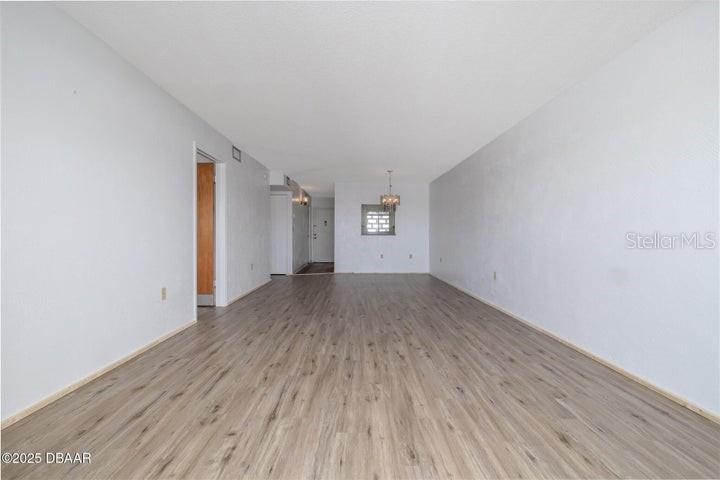 Image 7 of 29 For 2711 Halifax Avenue 789