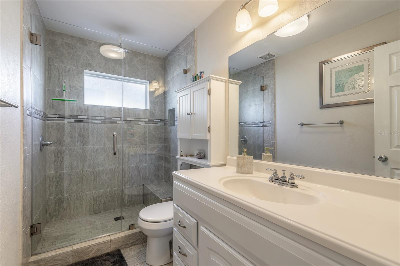 Image 7 of 39 For 435 8th Street