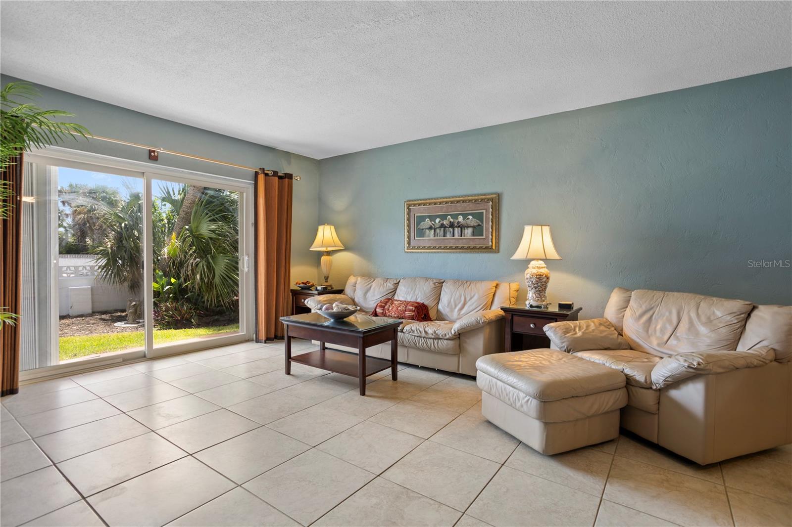 Image 18 of 41 For 2800 Ocean Shore Boulevard 9