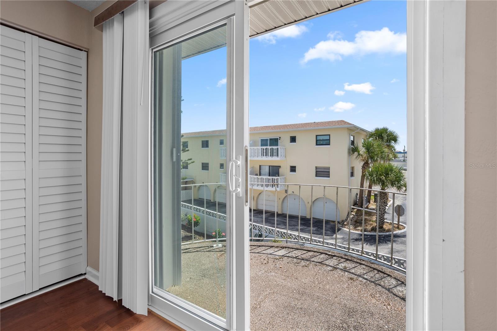 Image 29 of 41 For 2800 Ocean Shore Boulevard 9