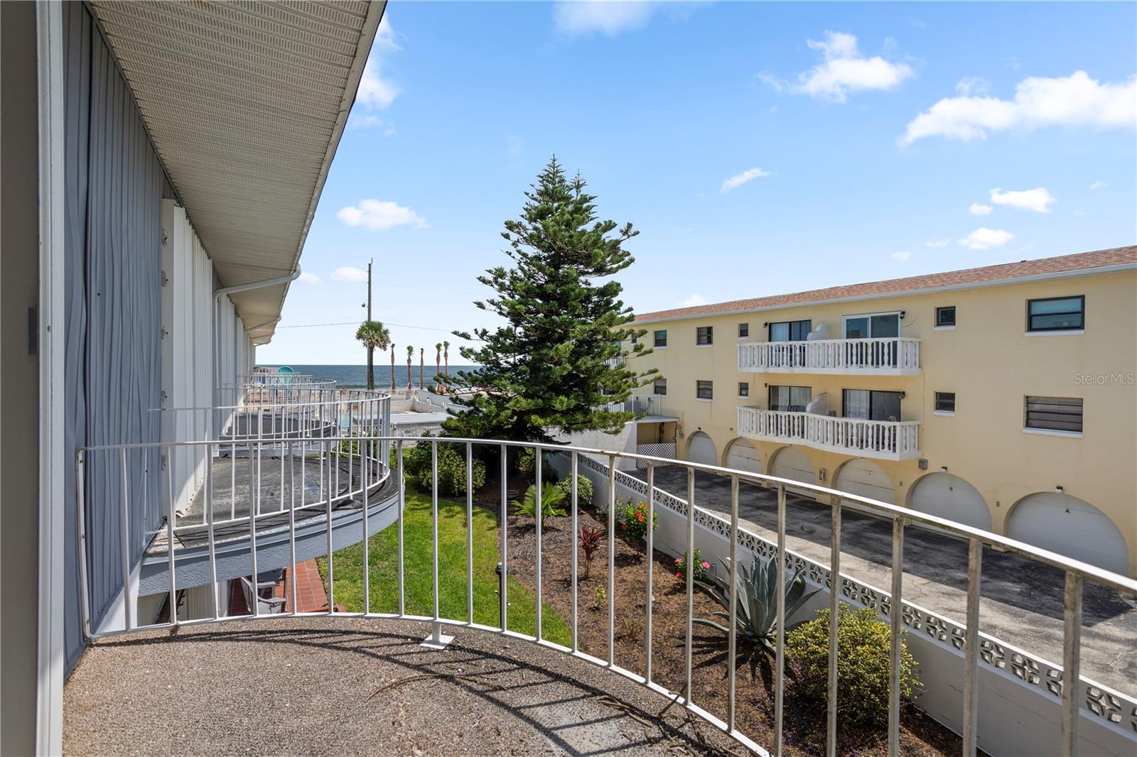 Image 30 of 41 For 2800 Ocean Shore Boulevard 9