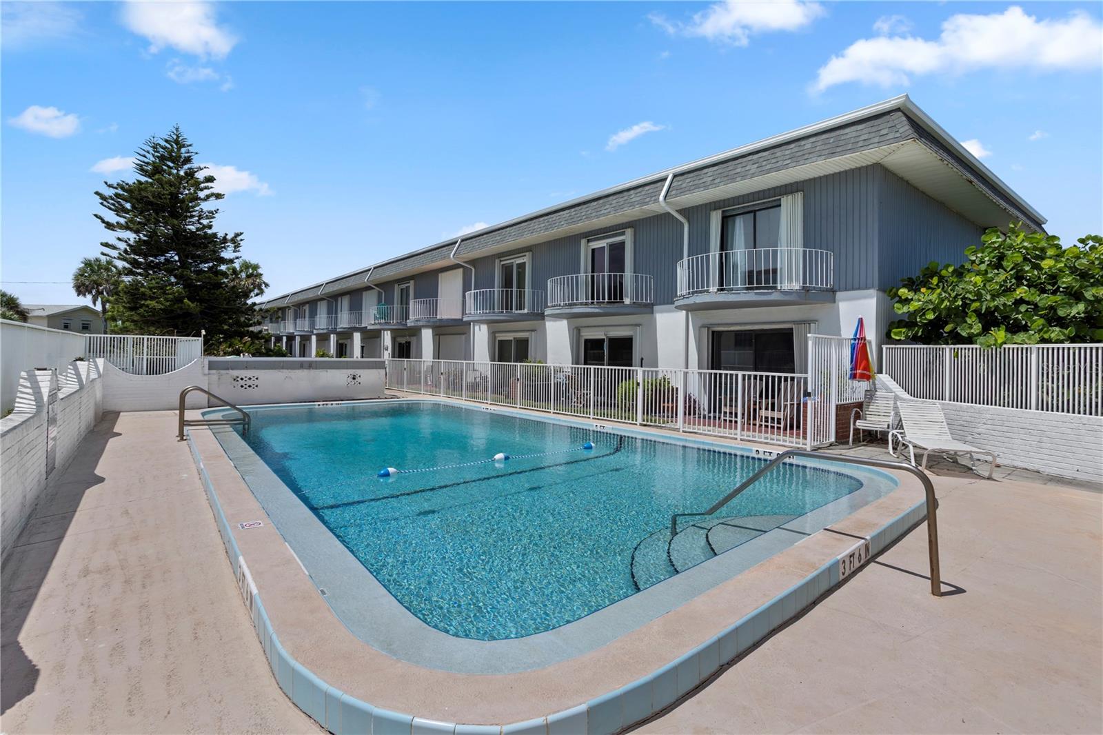 Image 7 of 41 For 2800 Ocean Shore Boulevard 9