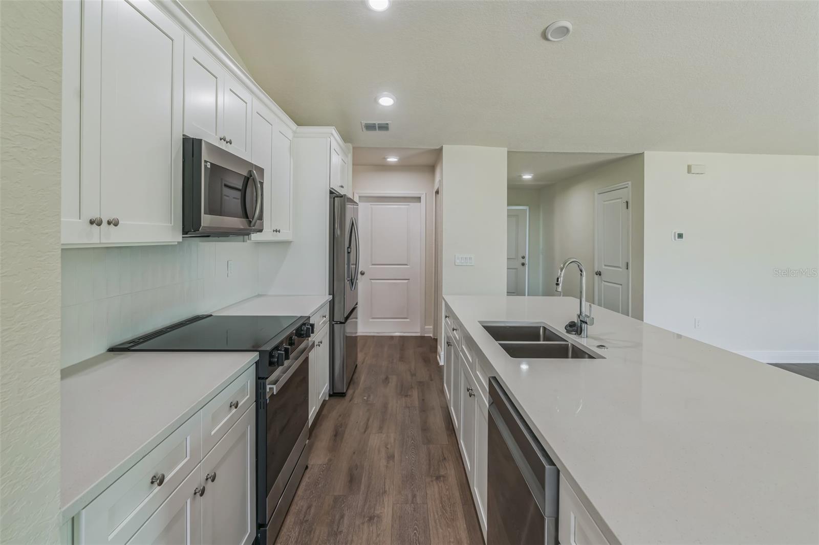 Image 3 of 15 For 5414 91st Street