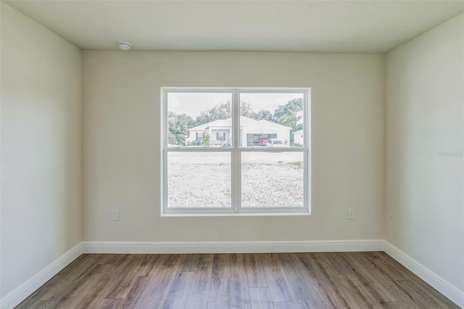 Image 5 of 15 For 5414 91st Street
