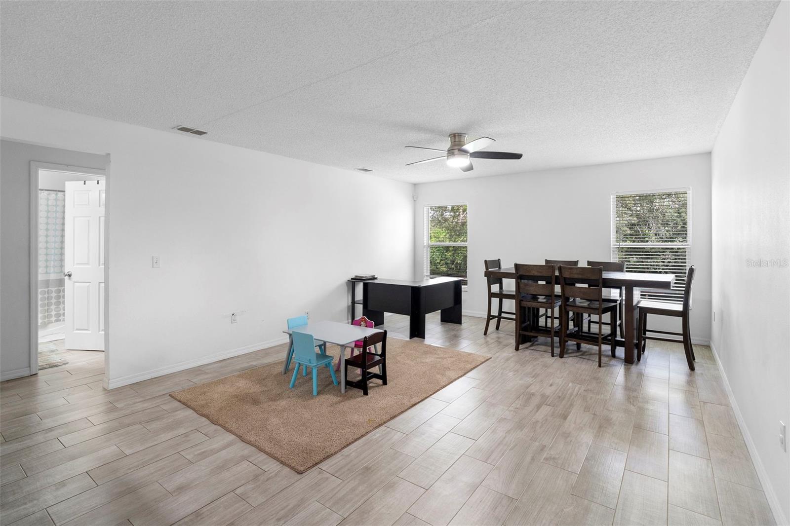 Image 19 of 51 For 1725 Hernando Avenue