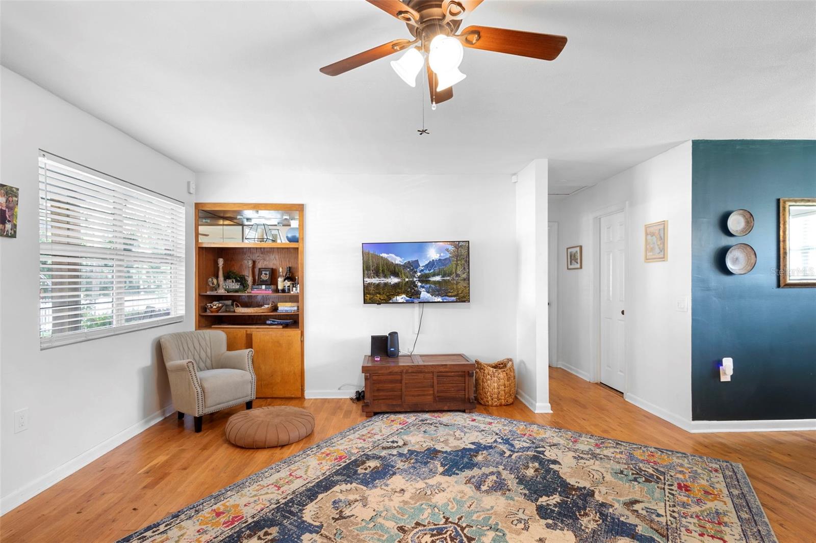 Image 9 of 42 For 139 Alma Avenue