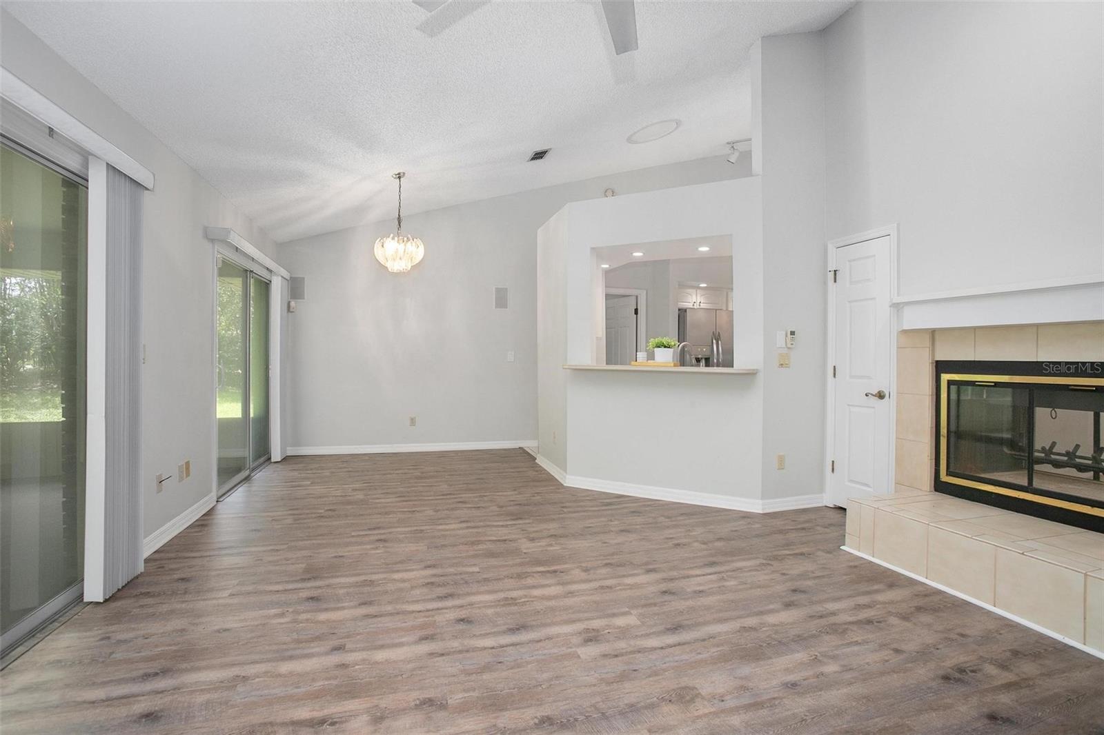Image 11 of 48 For 127 Muirfield Drive