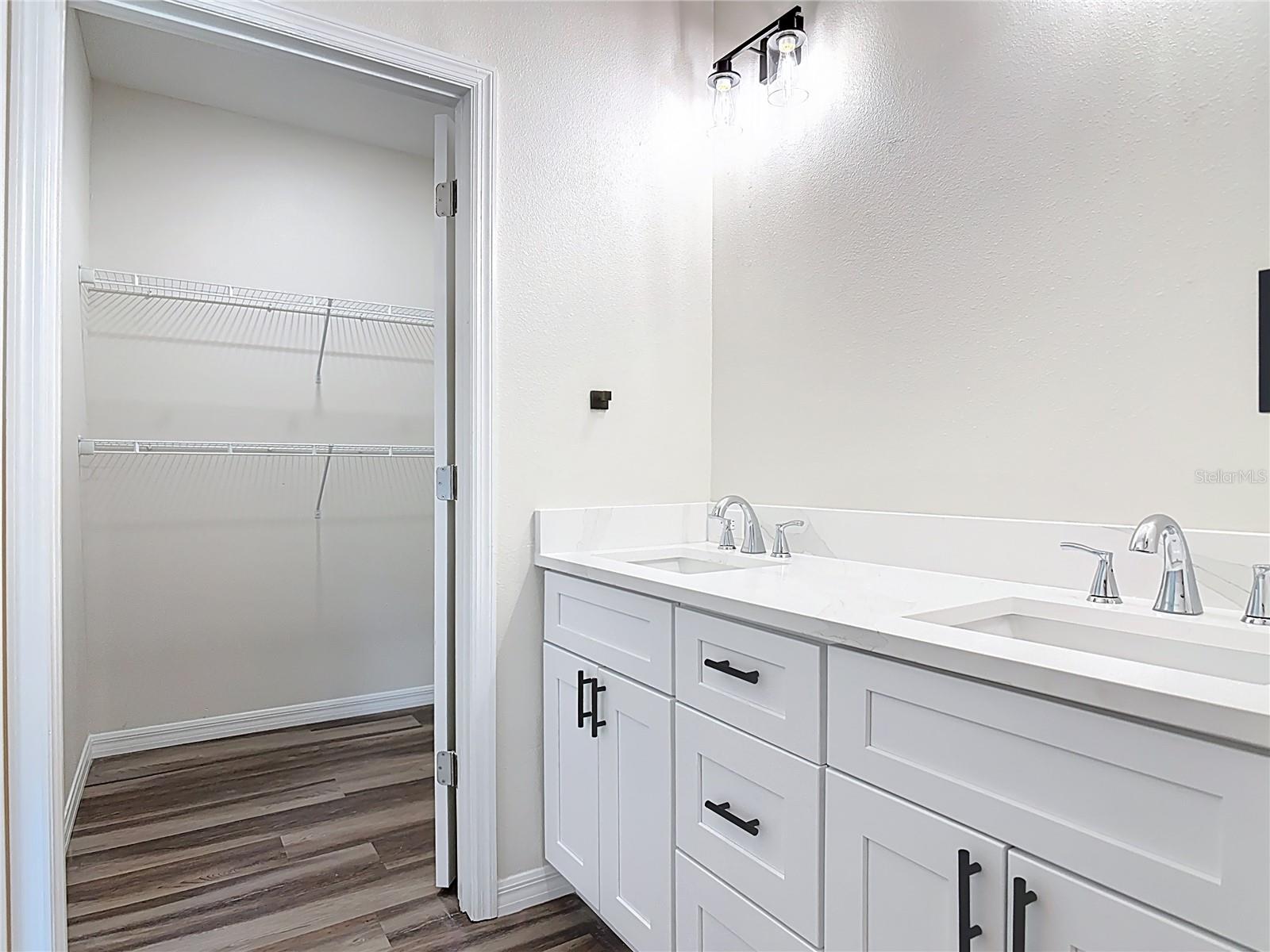 Image 27 of 45 For 1972 3rd Ave