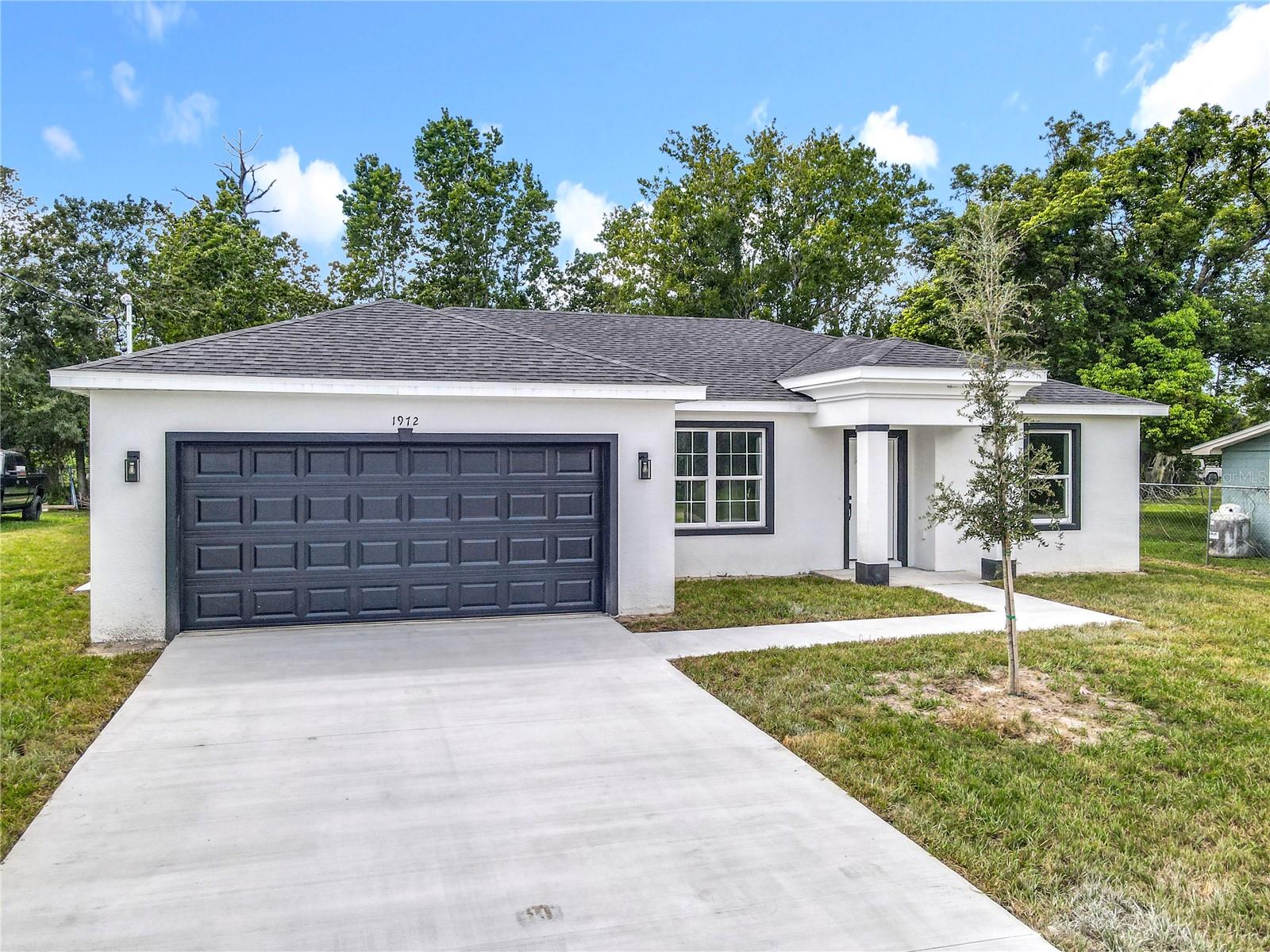 Image 4 of 45 For 1972 3rd Ave