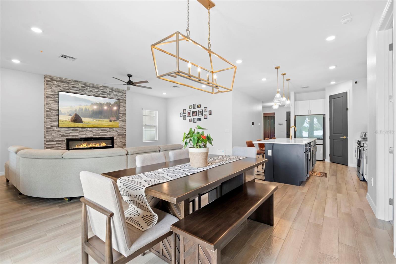 Image 6 of 46 For 1554 Meadowlark Drive