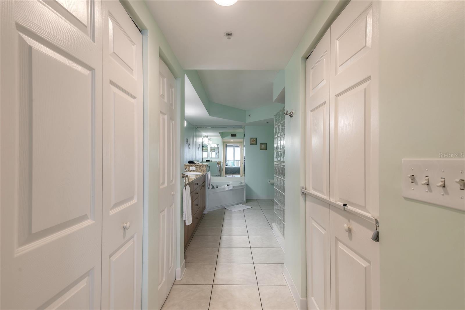 Image 30 of 47 For 3315 Atlantic Avenue 1106