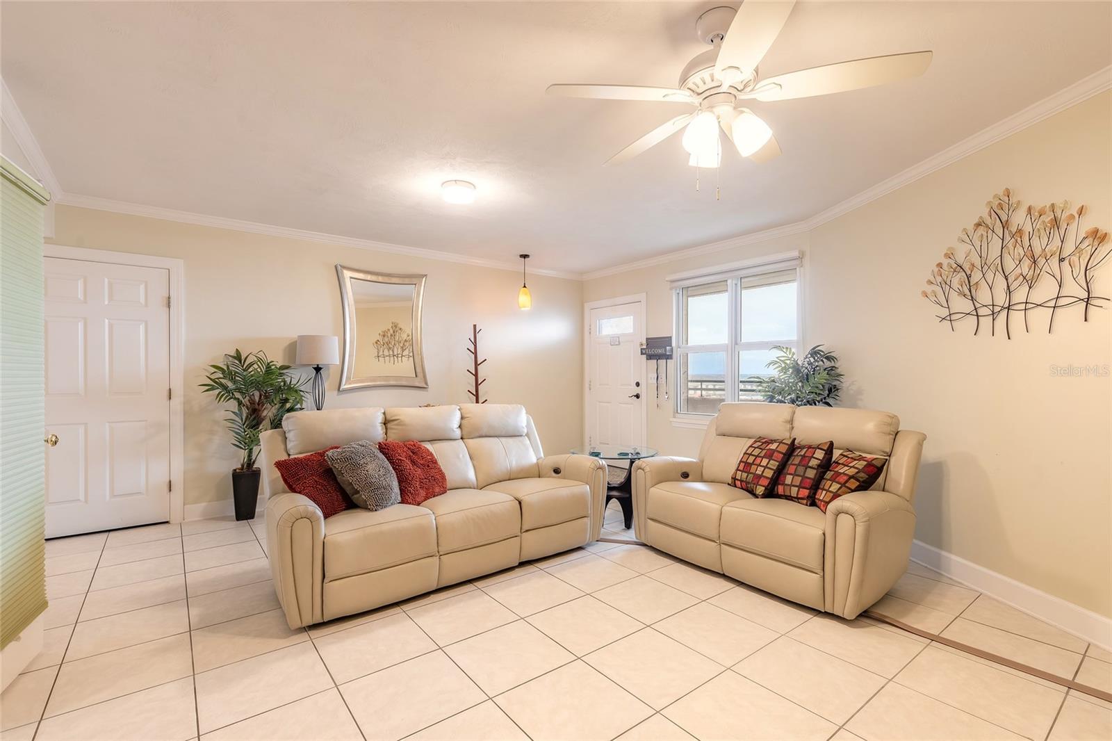 Image 7 of 47 For 3315 Atlantic Avenue 1106