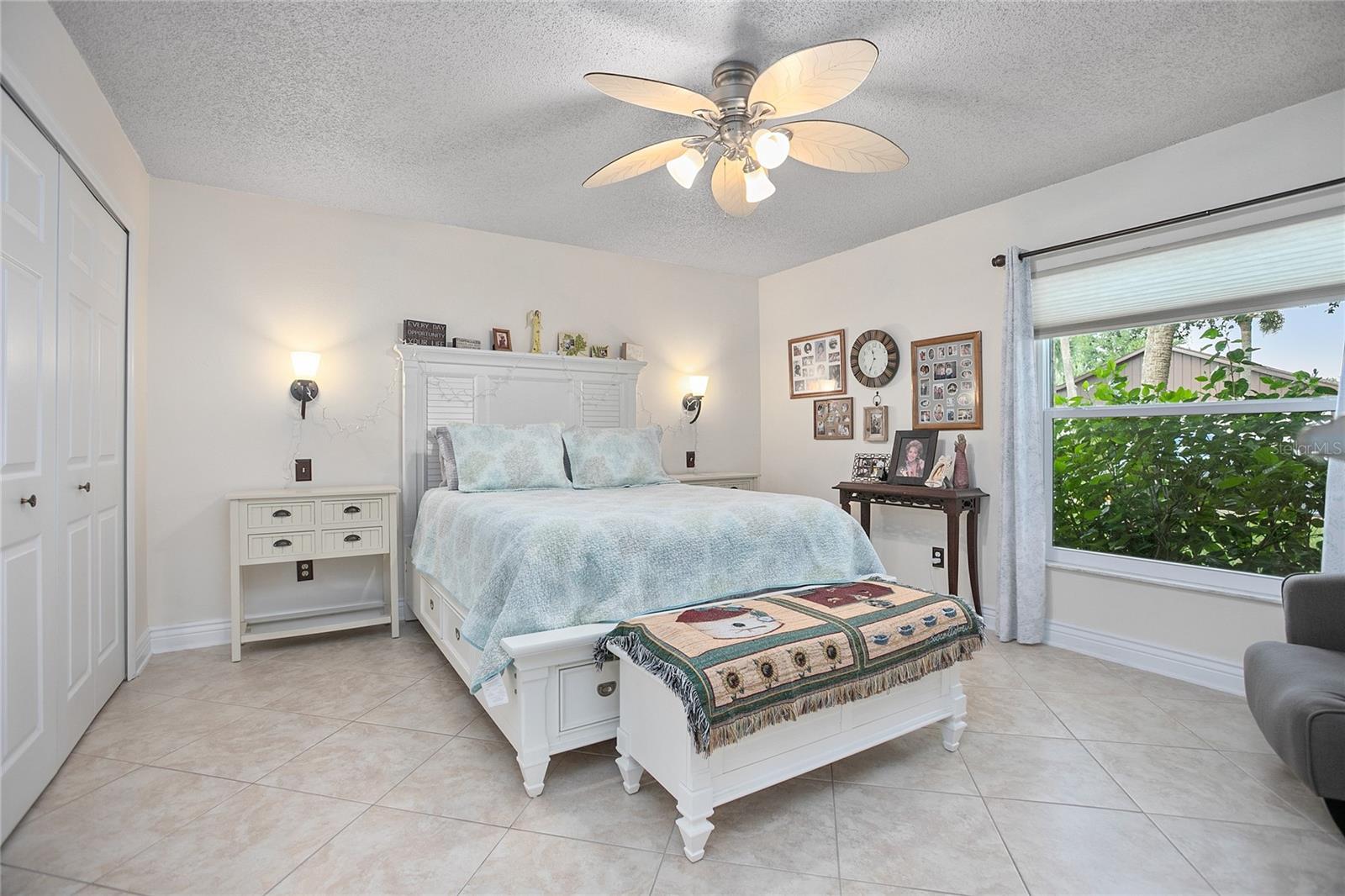 Image 16 of 59 For 955 Eastridge Drive 7p