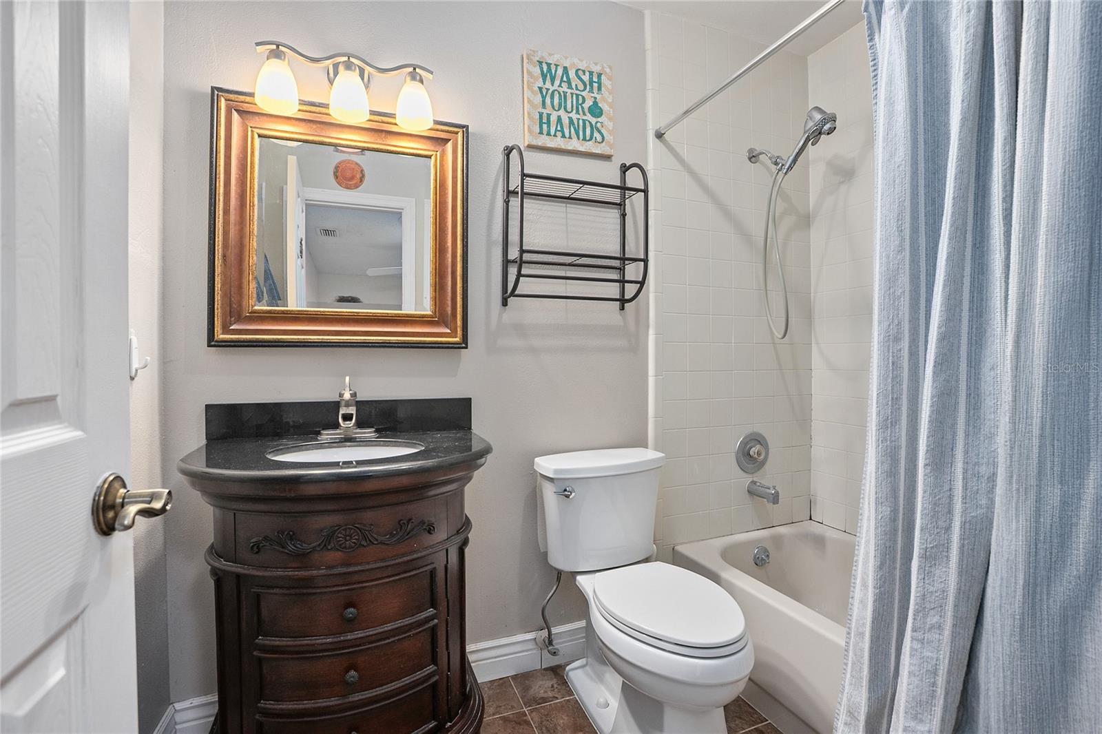 Image 27 of 59 For 955 Eastridge Drive 7p