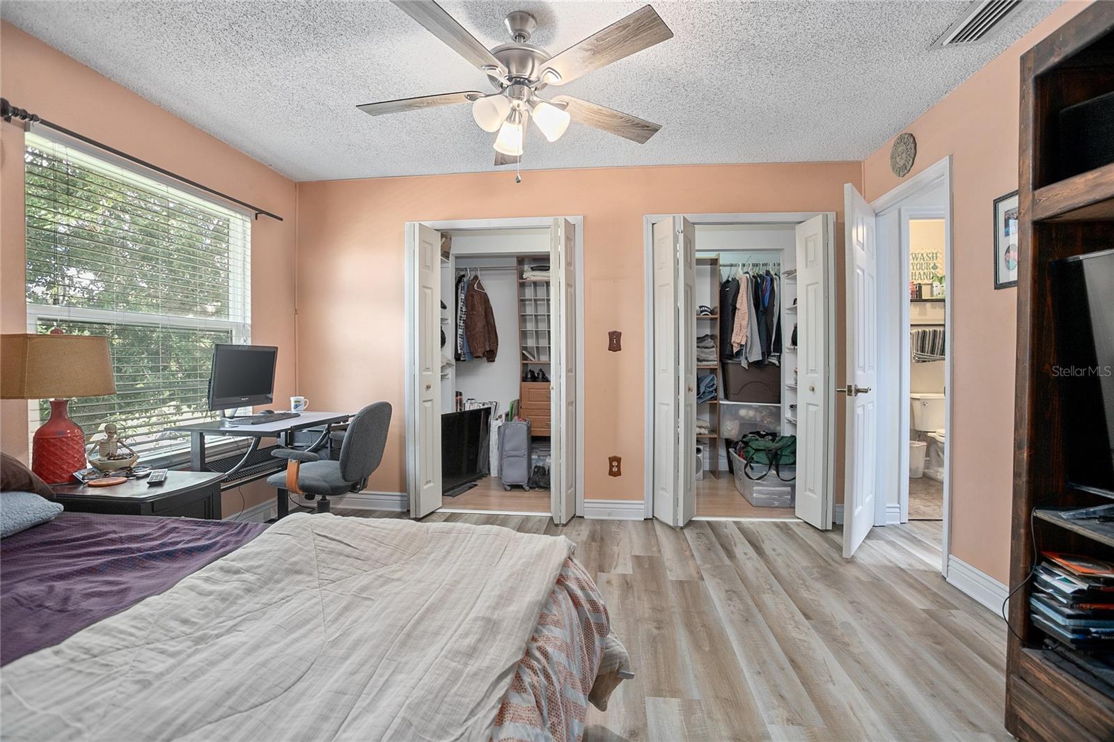 Image 31 of 59 For 955 Eastridge Drive 7p