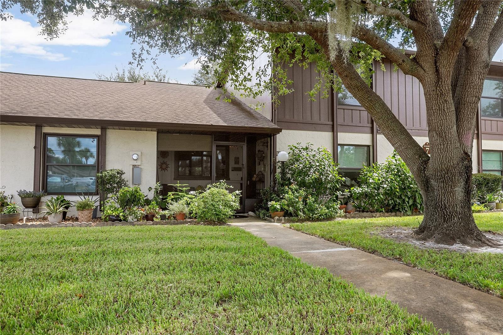 Image 40 of 59 For 955 Eastridge Drive 7p