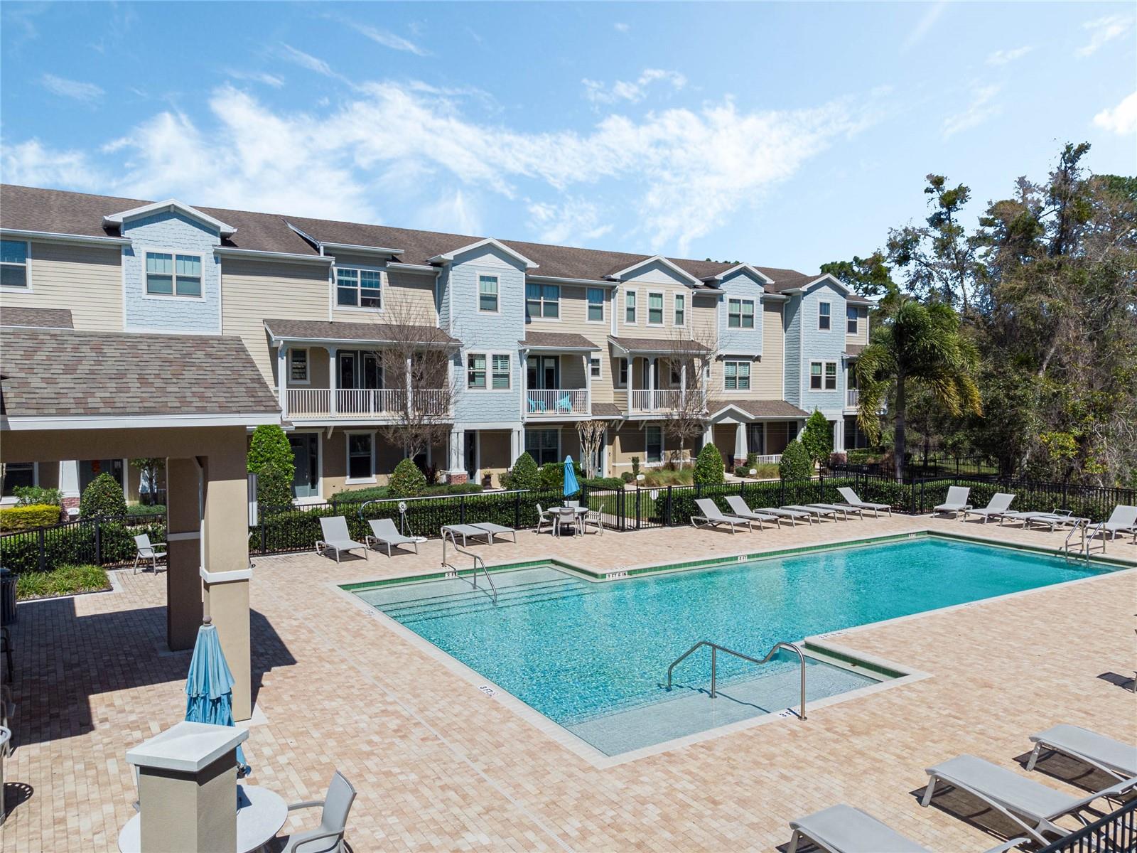 Image 30 of 41 For 471 Portico Court