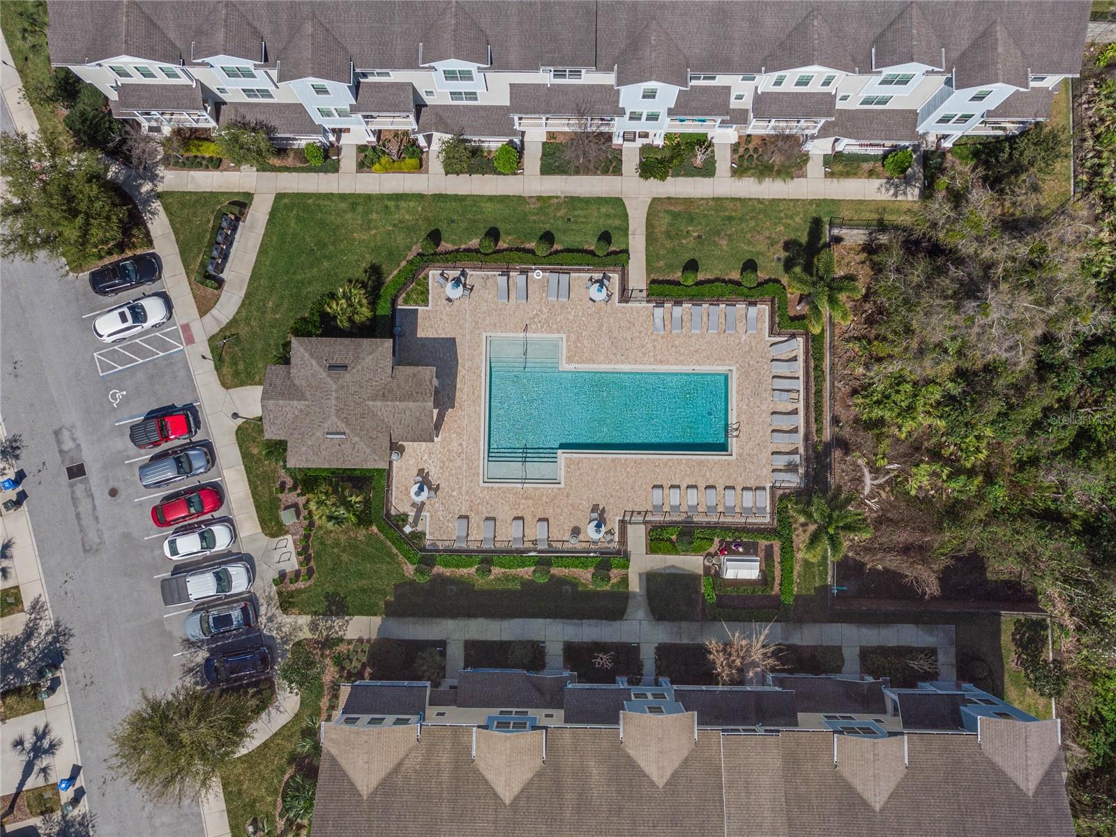 Image 35 of 41 For 471 Portico Court