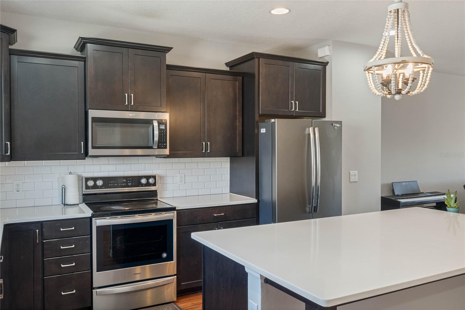 Image 9 of 41 For 471 Portico Court