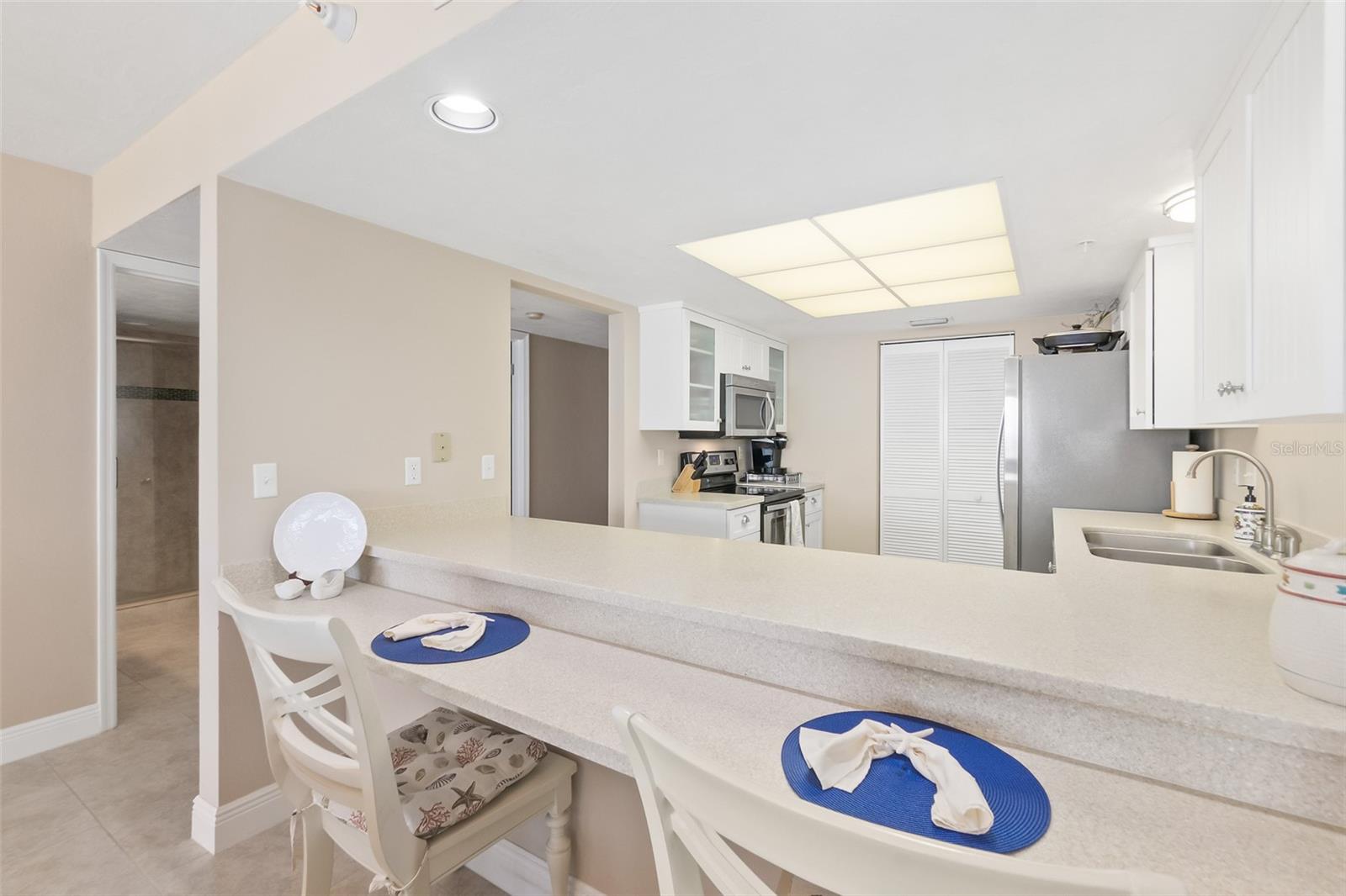 Image 14 of 51 For 2545 Atlantic Avenue 1005